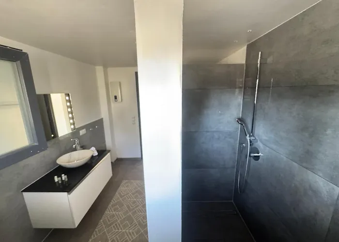 Landruhe Koblenz- Modernes 아파트 *